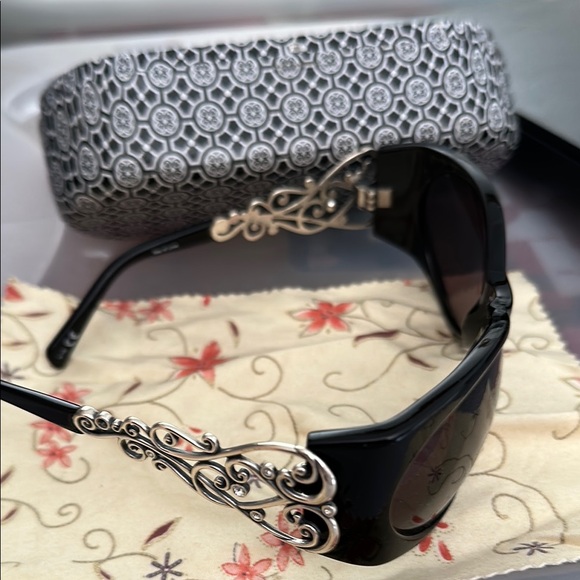 Brighton Black Sunglasses - Picture 2 of 3